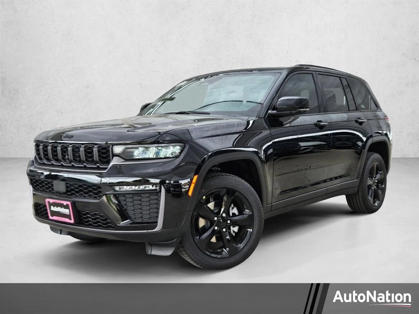 New 2026 Diamond Black Crystal Pearl-Coat Exterior Paint Jeep Limited image 1