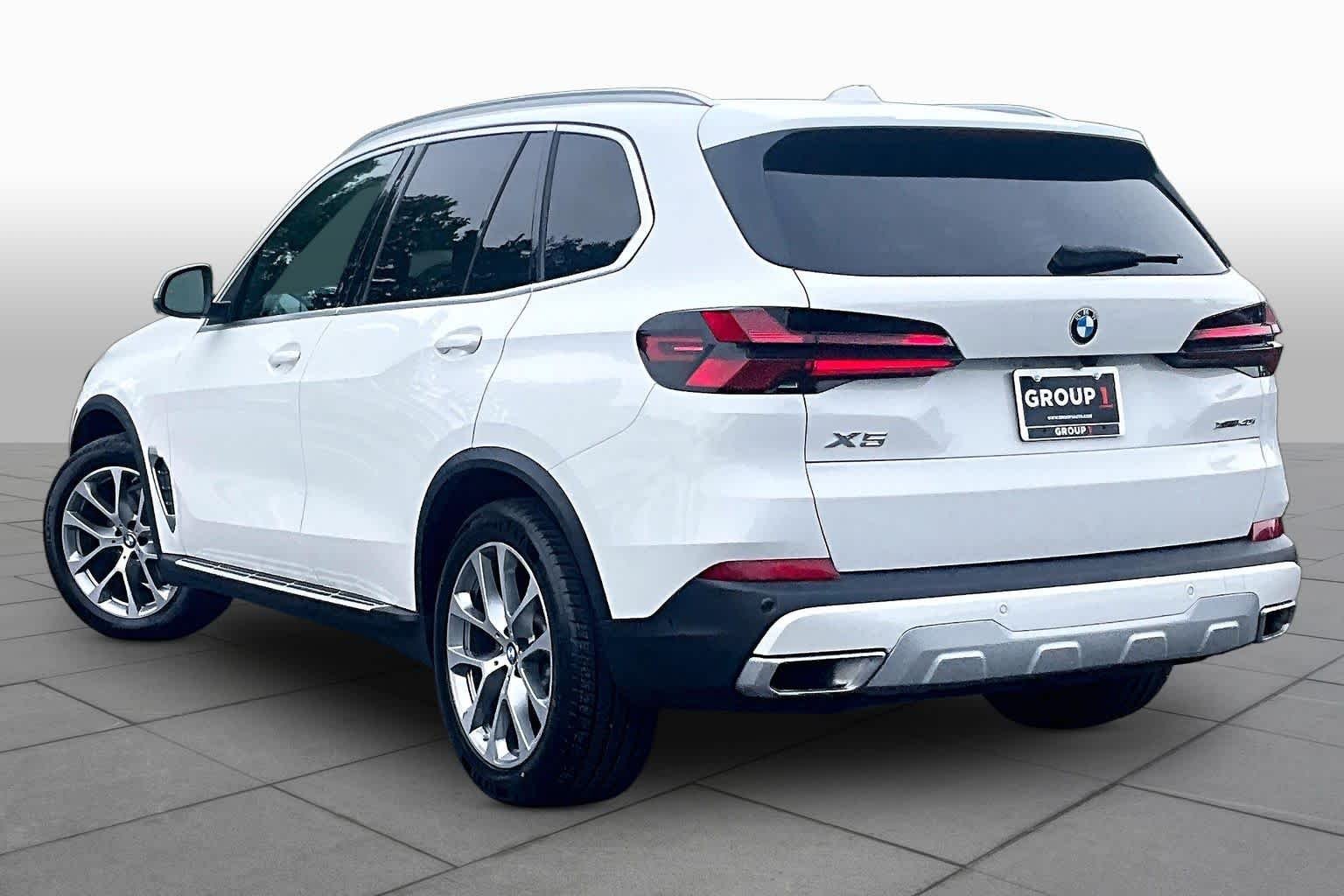 Used 2026 WHITE BMW xDrive40i image 12