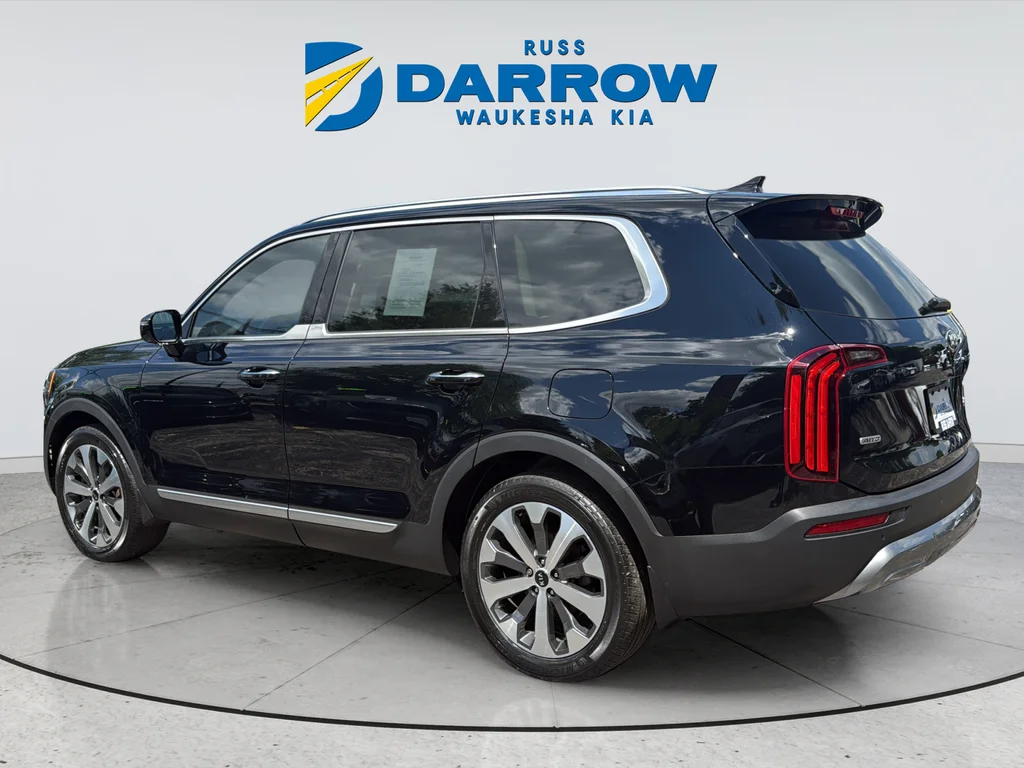 Used 2021 Black Kia SX image 3