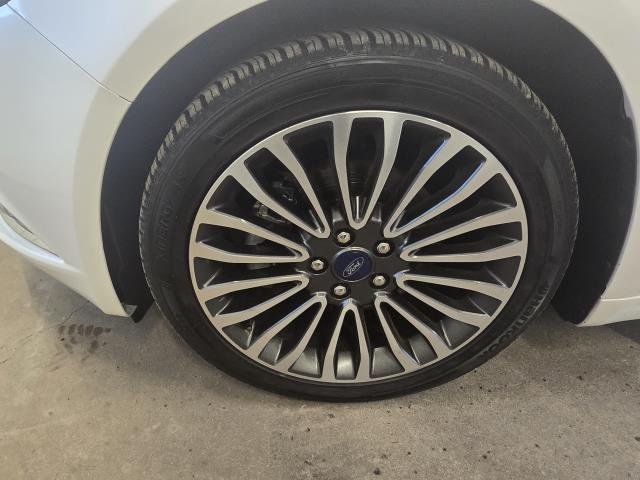 Used 2018 White Platinum Tri-Coat Metallic FORD TITANIUM image 31