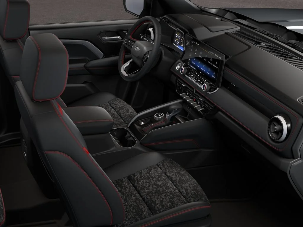 2026 Chevrolet Colorado Z71 - Photo 12