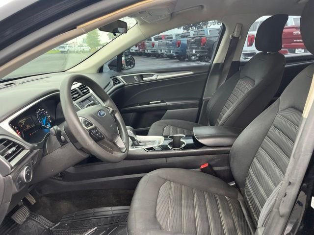 Used 2016 Black Ford SE image 7