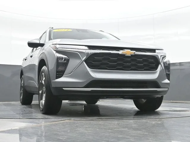Used 2024 Gray Chevrolet LT image 22