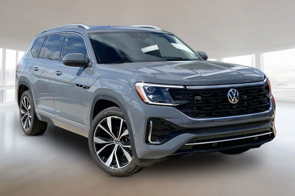 New 2026 Pure Gray Volkswagen 2.0T SEL Premium R-Line image 2