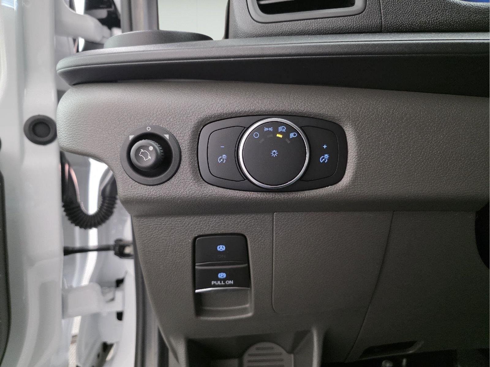 New 2026 Oxford White Ford HR CARGO image 31