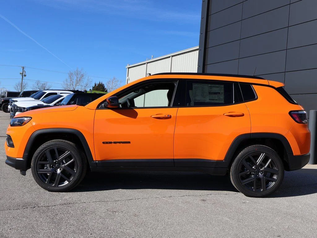 New 2026 Joose Exterior Paint Jeep Latitude image 2