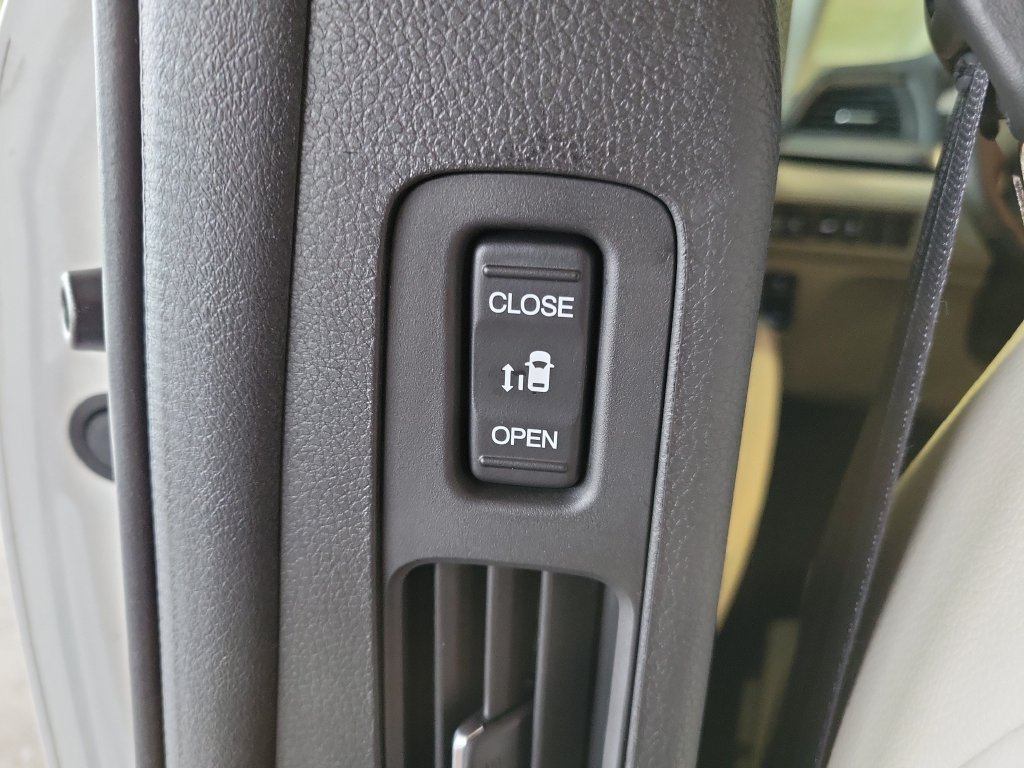2026 Honda Odyssey EX-L - Photo 19