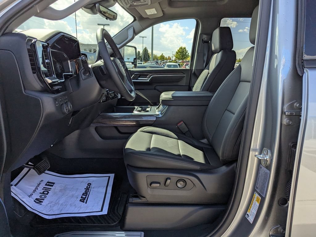 2026 Chevrolet Silverado 3500HD LTZ - Photo 10