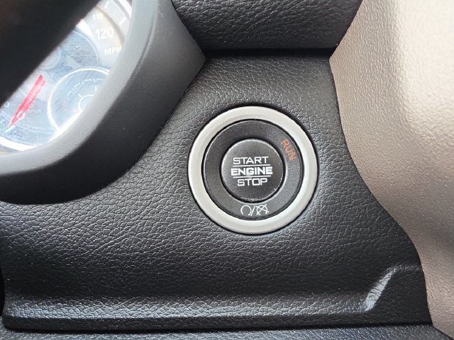 Used 2019 Blue Ram Laramie image 30