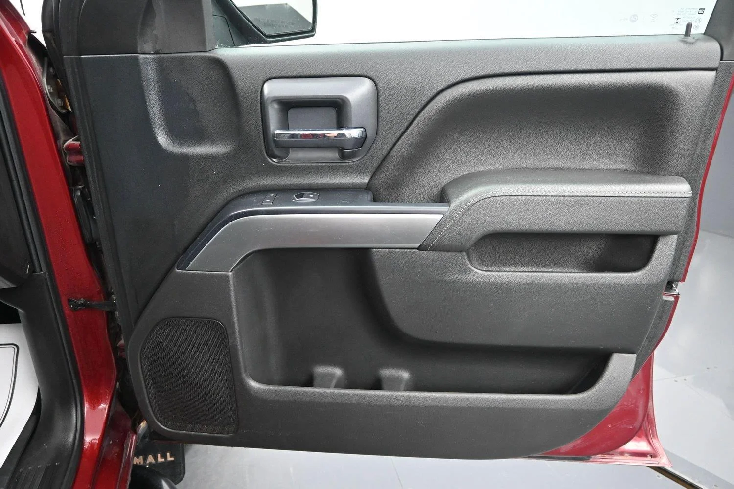 Used 2016 Siren Red Tintcoat Chevrolet LT image 7