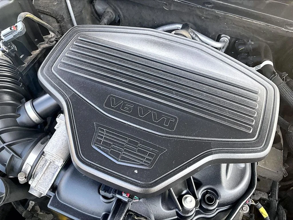 Used 2021 Black Cadillac Premium Luxury image 32