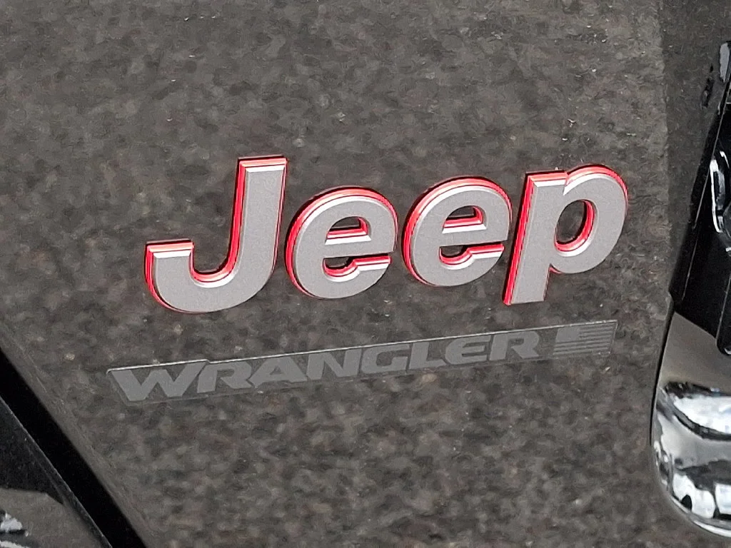 New 2026 Black Clear-Coat Exterior Paint Jeep Rubicon image 20