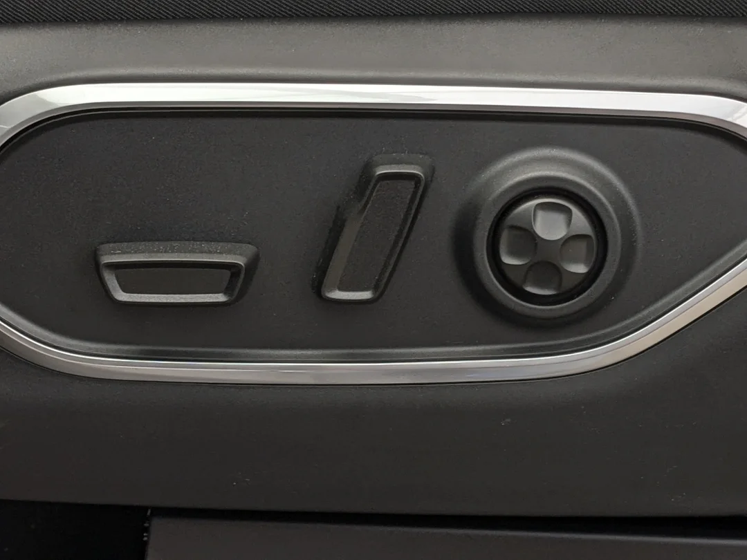 New 2026 Black Jeep 85th Anniversary - - McIntosh Audio - Quilted Leather - Adaptive Cruise - Liftgate & More! image 14