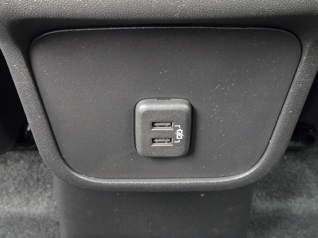 2022 Chevrolet Equinox LS - Photo 17