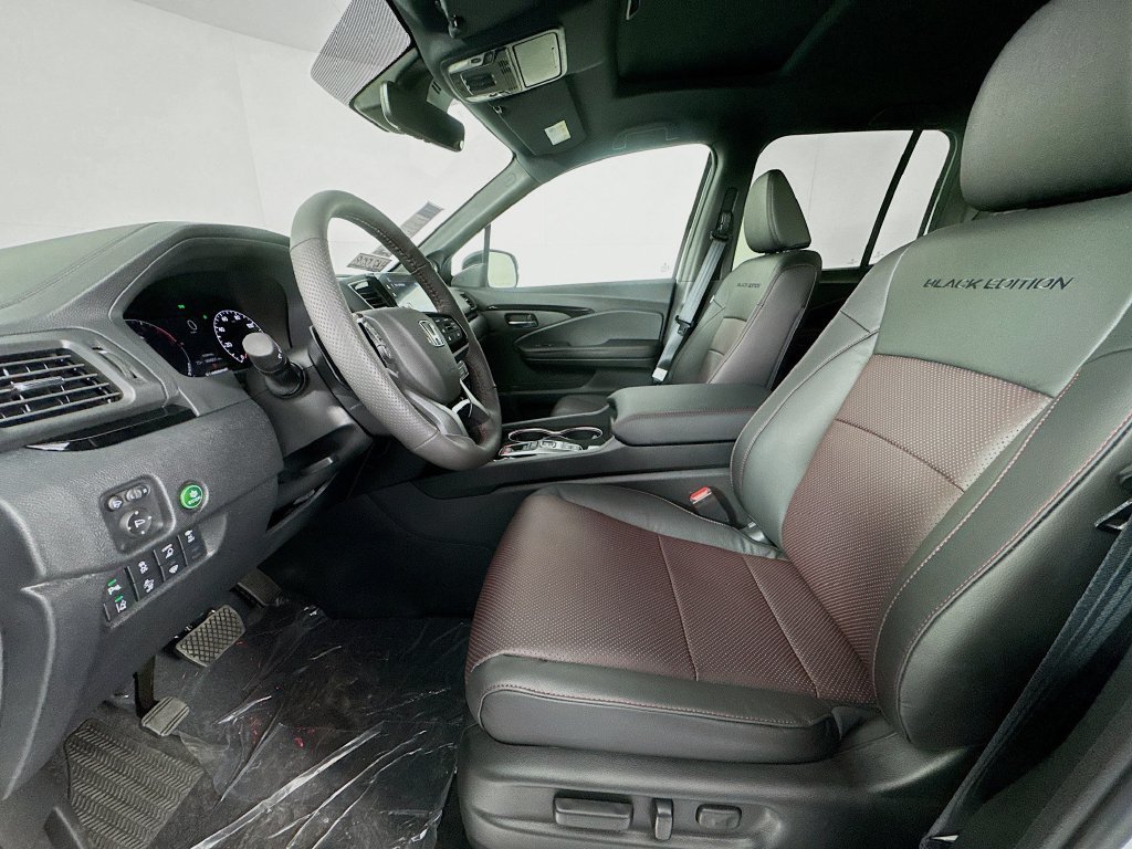 New 2026 Platinum White Pearl Honda Black Edition image 30