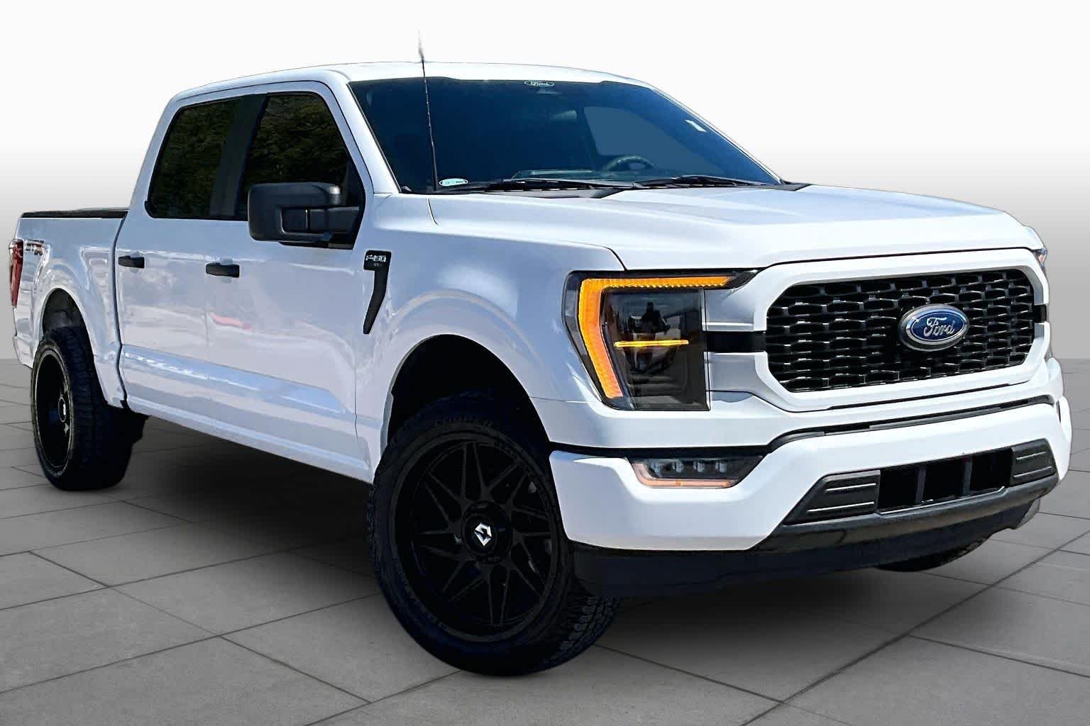 Used 2022 Oxford White Ford XL image 3