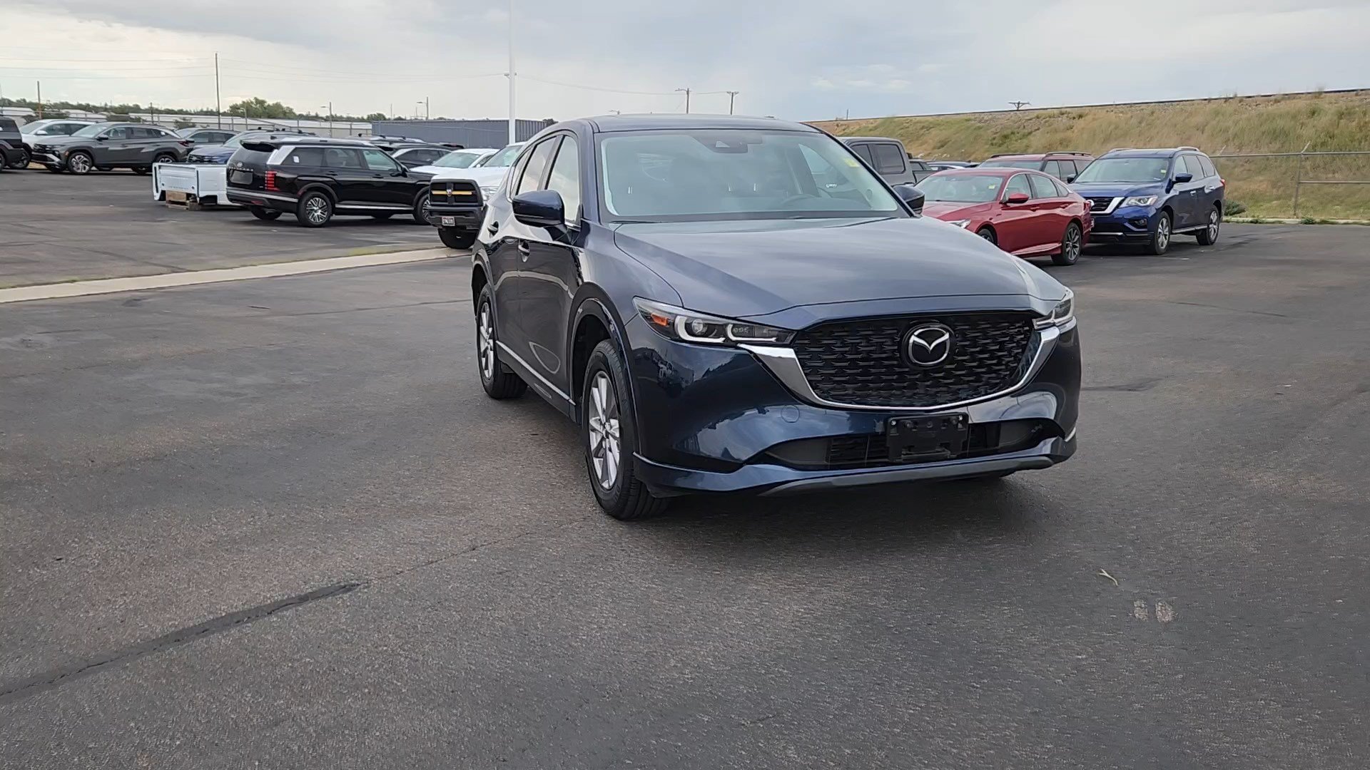2025 Mazda CX-5 S Preferred package - Photo 4