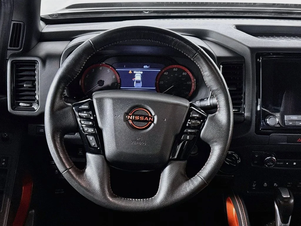 Used 2022 Black Nissan PRO-4X image 13