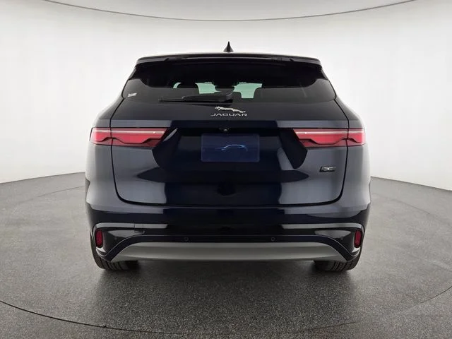 2026 Jaguar F-Pace R-Dynamic S - Photo 7