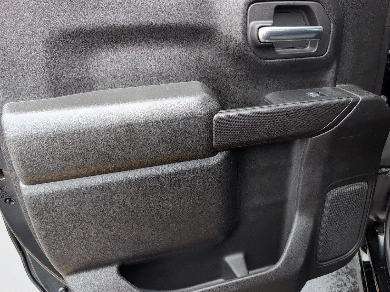 Used 2025 Black Chevrolet Custom image 35
