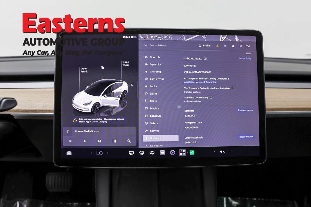 Used 2023 White Tesla Base image 11
