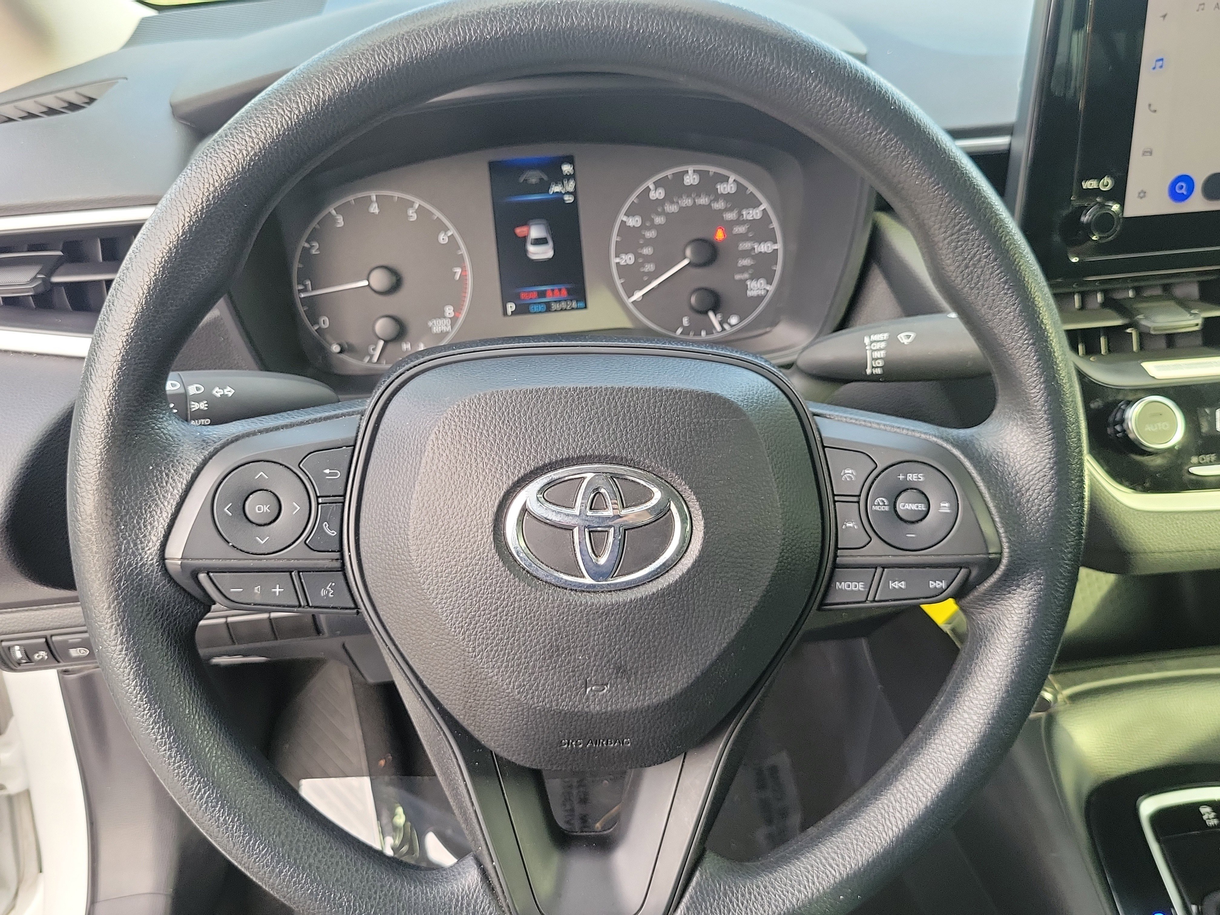 Used 2024 Ice Toyota LE image 13