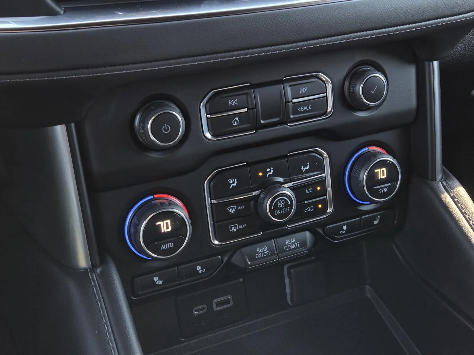 Used 2023 Midnight Blue Metallic Chevrolet Z71 image 27