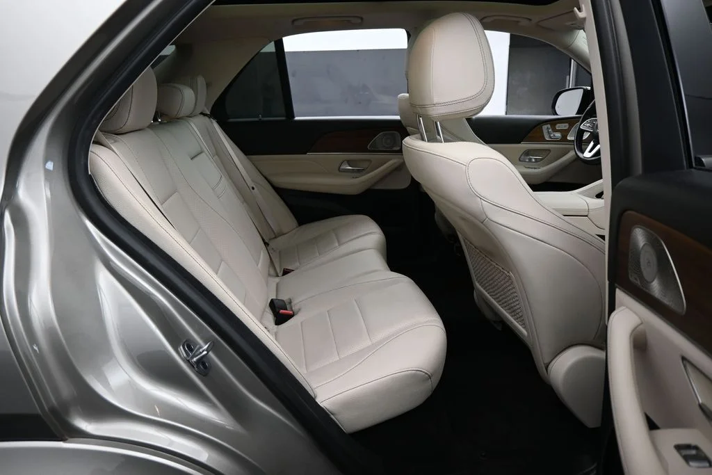 Used 2022 Gold Mercedes-Benz GLE 350 image 41