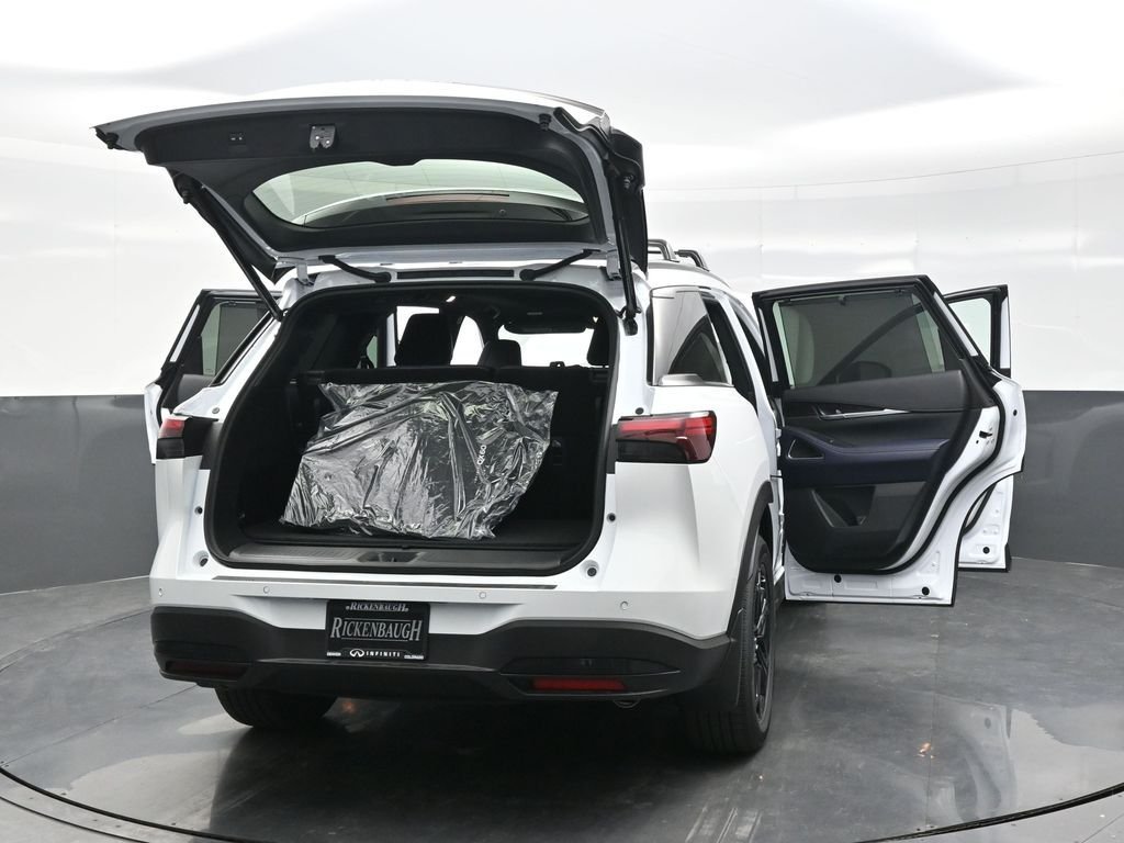 Used 2026 White INFINITI SPORT image 49