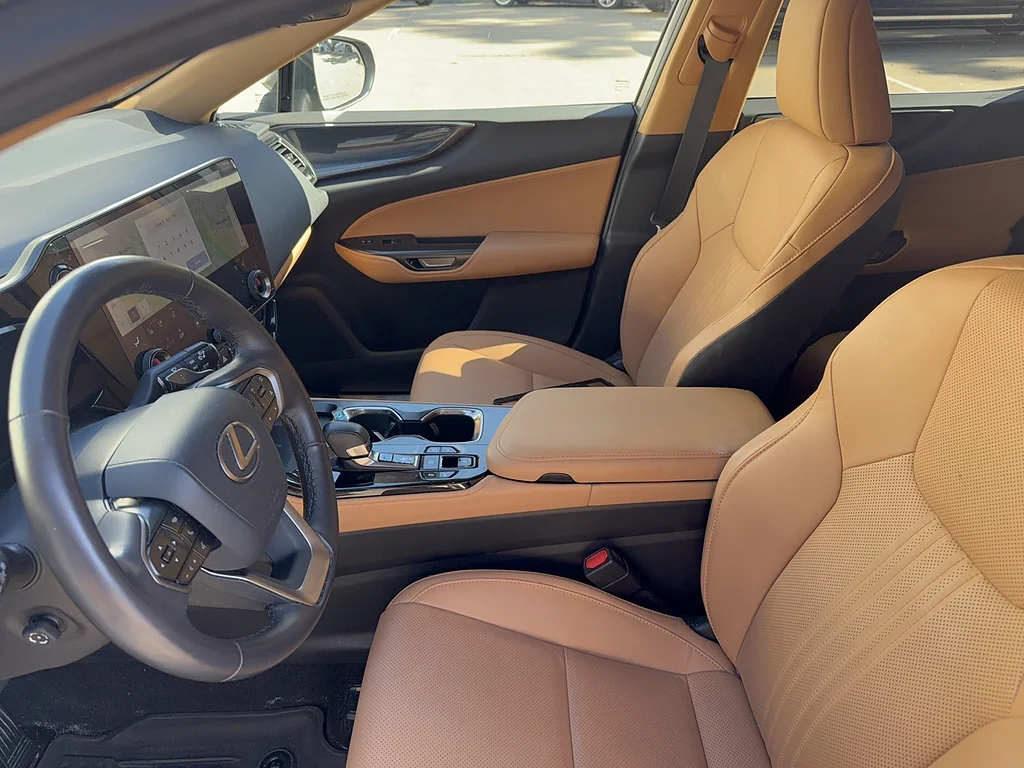 Used 2024 Atomic Silver Lexus Premium image 6