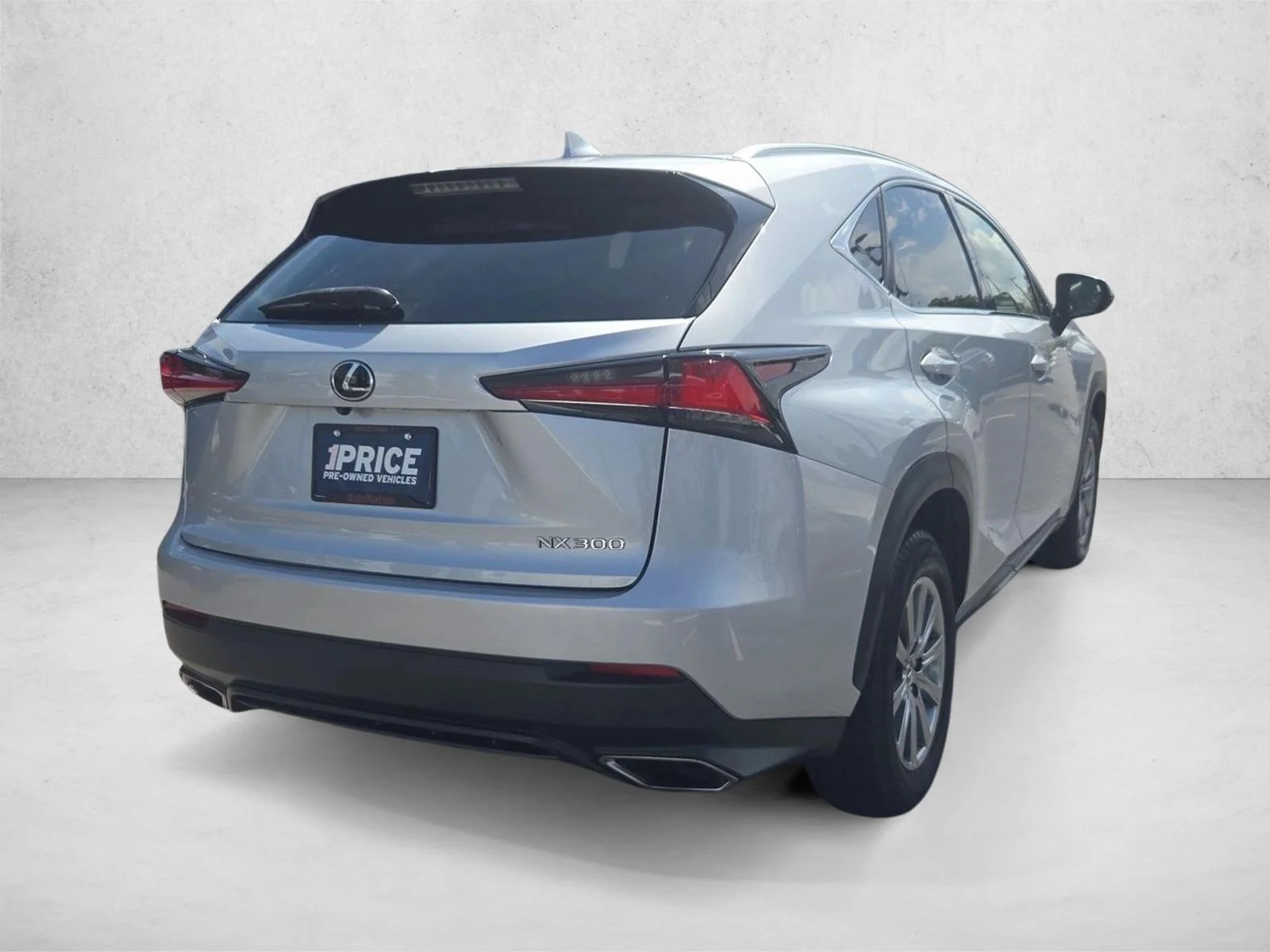Used 2018 Silver Lining Metallic Lexus NX 300 image 5