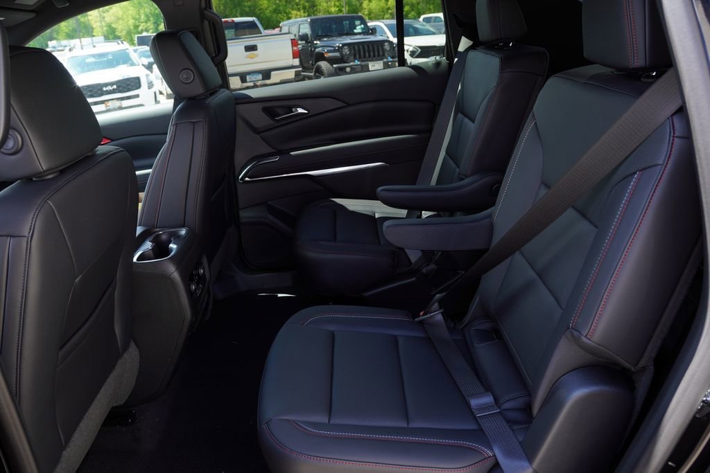 2026 Chevrolet Traverse Z71 - Photo 11