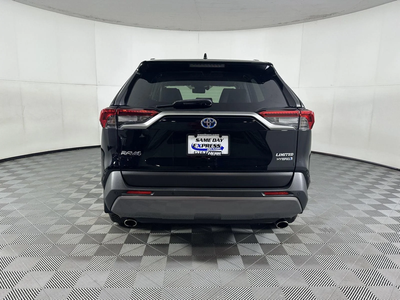 Used 2019 Midnight Black Metallic Toyota Limited image 16