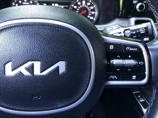 Used 2022 Grey Kia X-Line EX image 27