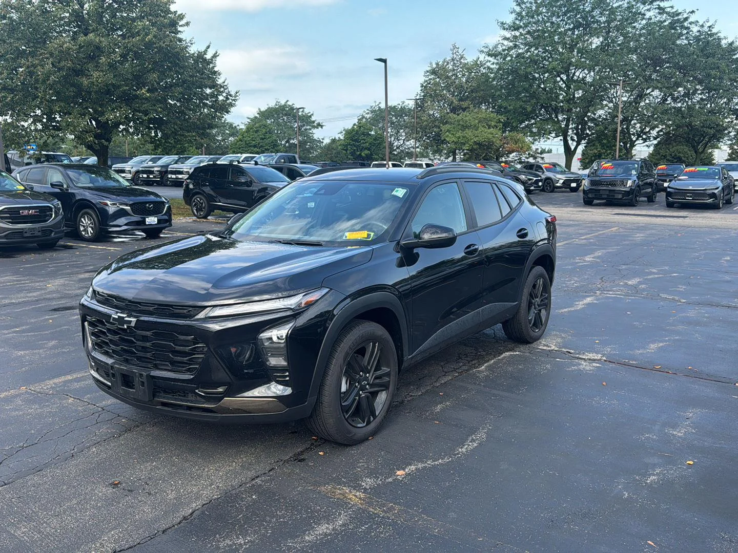 Used 2025 Mosaic Black Metallic Chevrolet ACTIV image 3