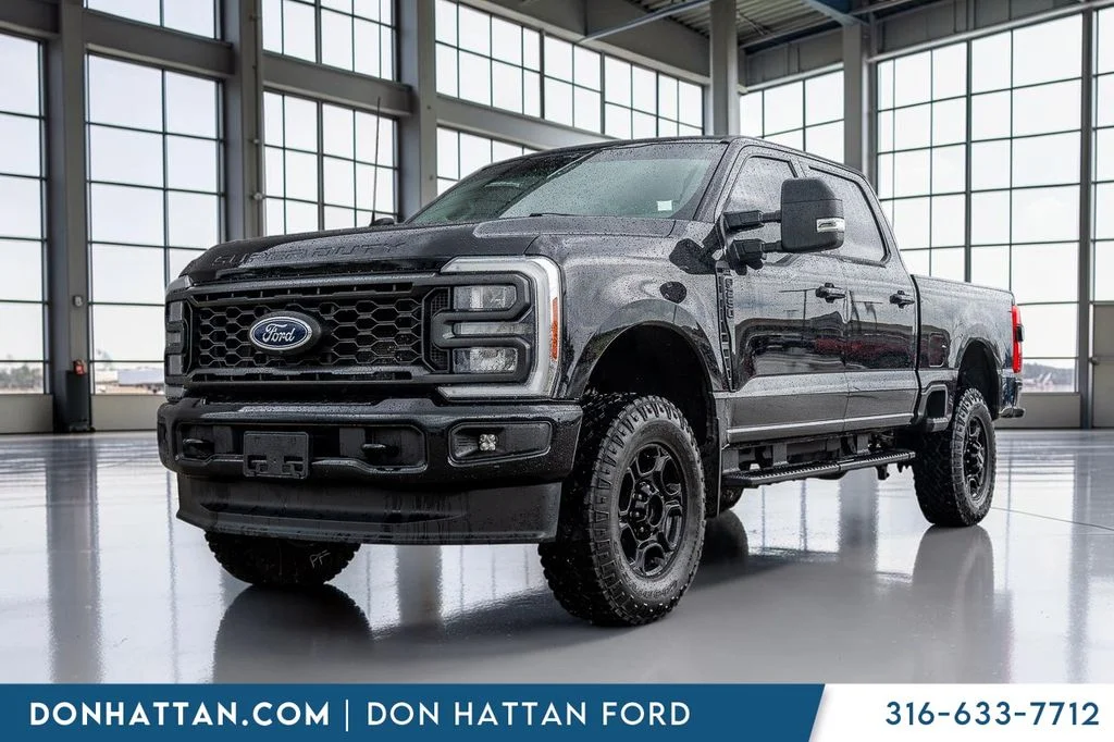 2023 Ford F-250 XLT 4x4 Crew Cab 6-3/4' Box's photo