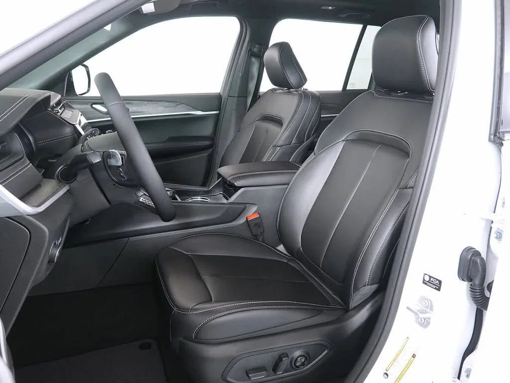 New 2026 White Jeep Limited image 18