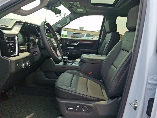 New 2026 Glacier White Tricoat GMC Denali image 10