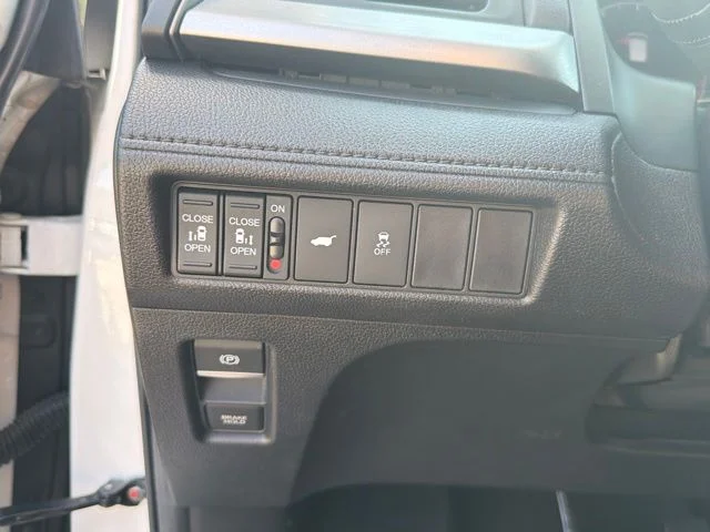 2025 Honda Odyssey EX-L - Photo 34