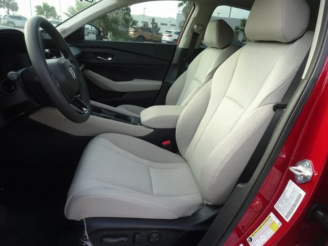 New 2026 Red Honda SE image 7