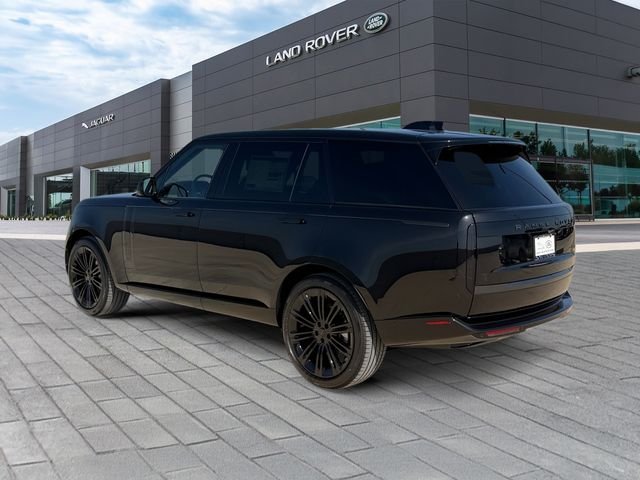 New 2026 Santorini Black Land Rover SE image 3