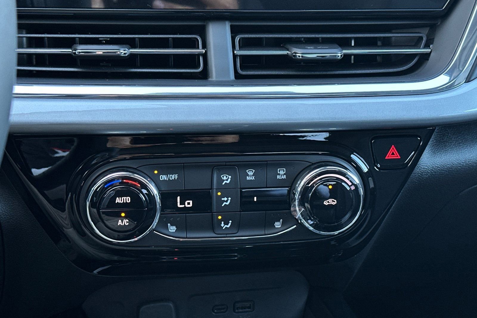 2026 Chevrolet Trax LT - Photo 20