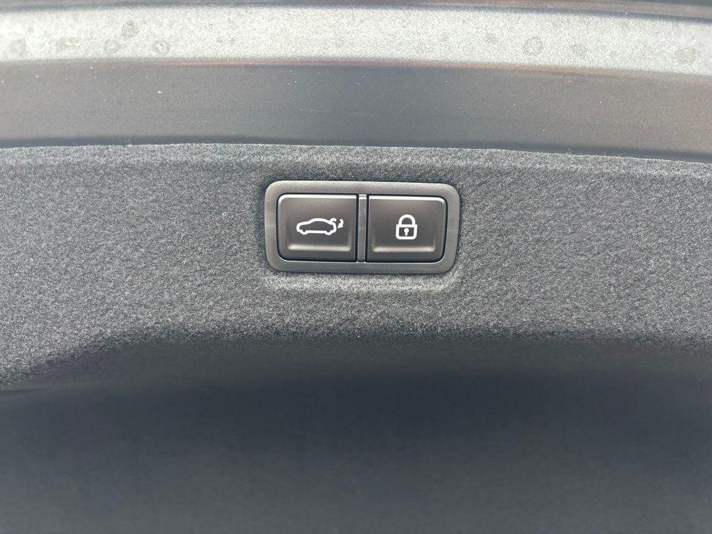 New 2026 Gray Hyundai Limited image 16