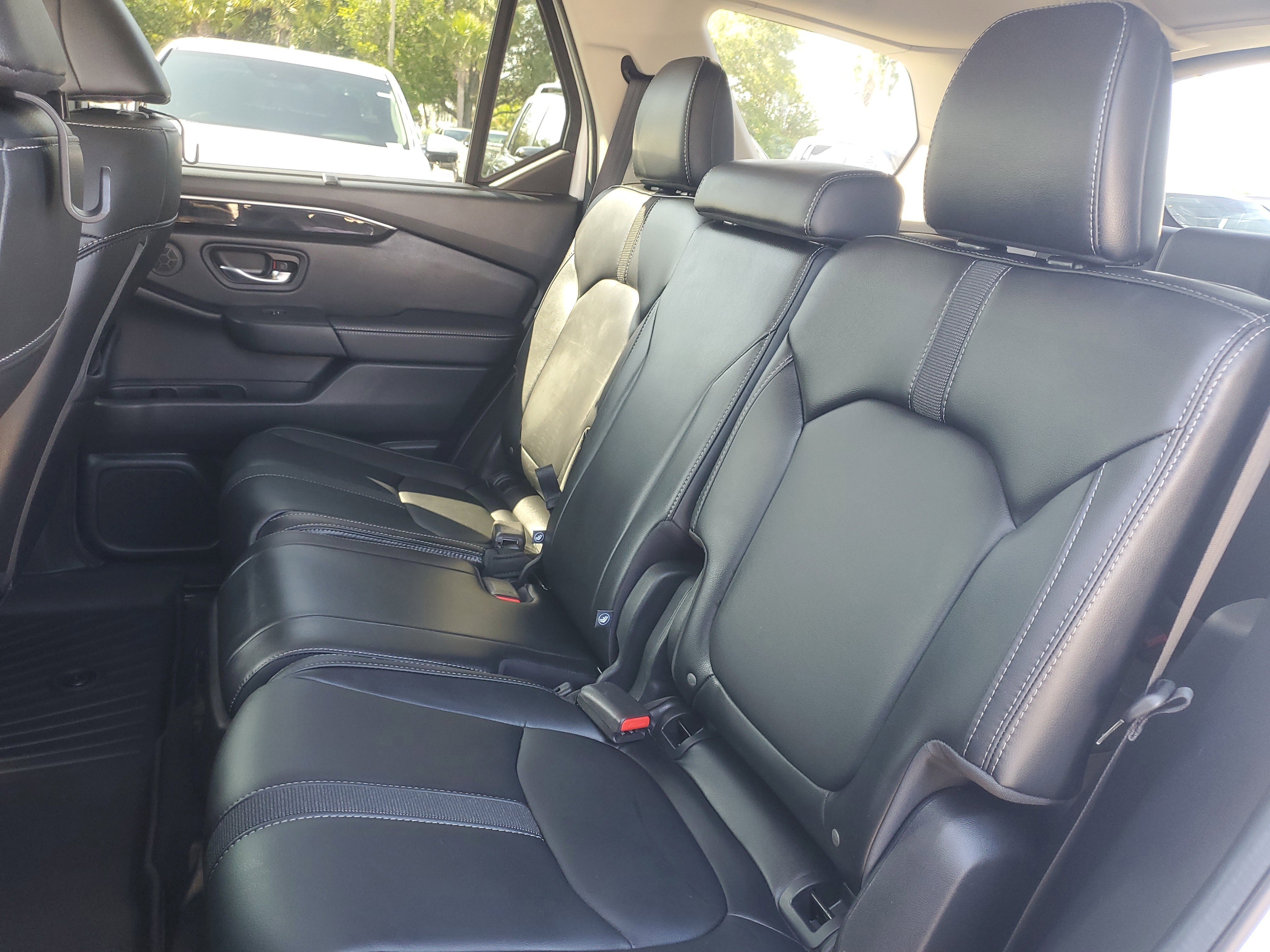 Used 2025 Platinum White Pearl Honda Touring image 10