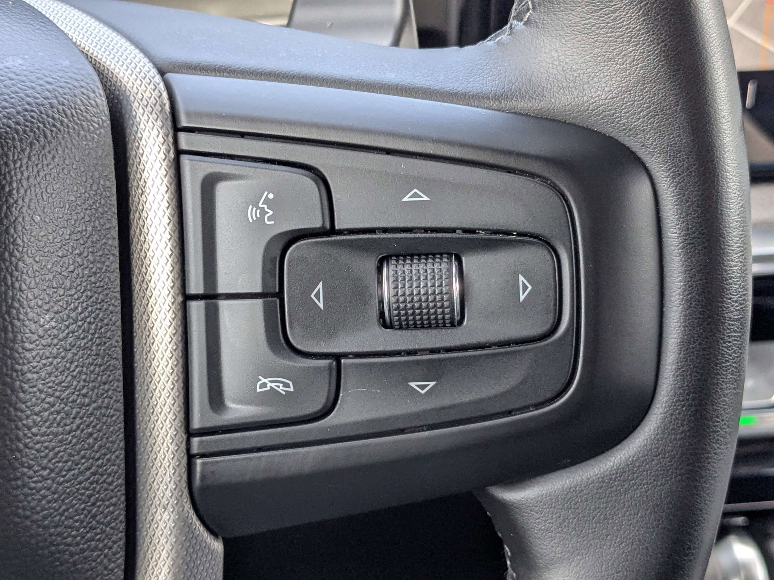 Used 2023 Onyx Black GMC Denali image 26