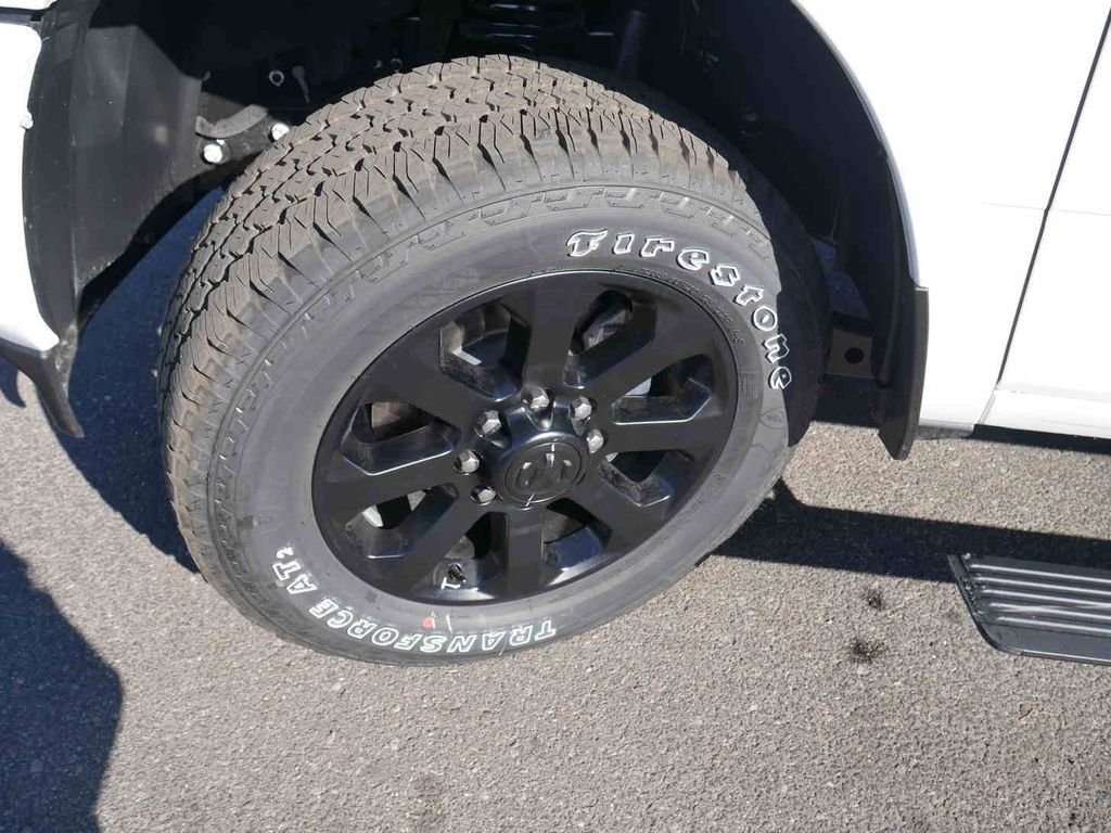 New 2026 Bright White Clear-Coat Exterior Paint RAM LARAMIE image 14