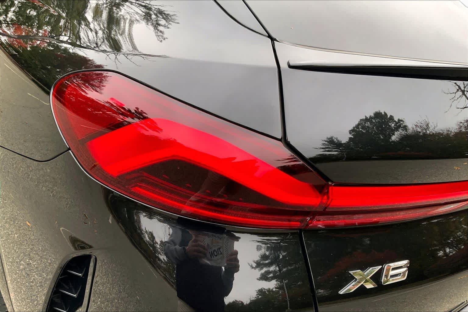 Used 2023 Black Sapphire Metallic BMW xDrive40i image 27