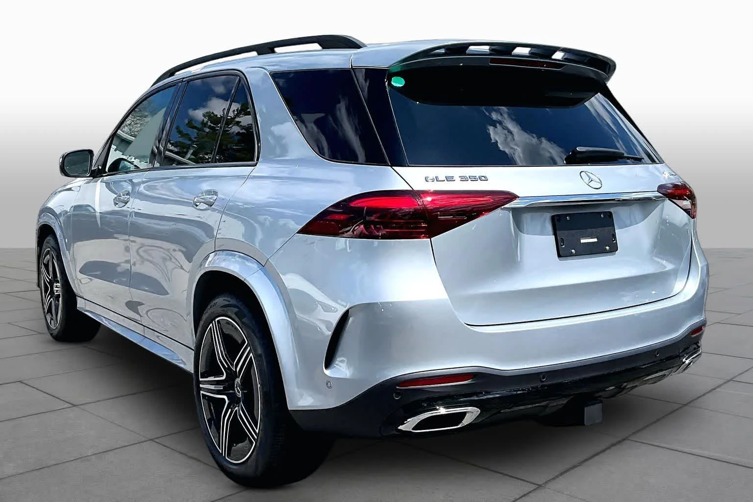 New 2026 Cirrus Silver Metallic Mercedes-Benz GLE 350 image 4