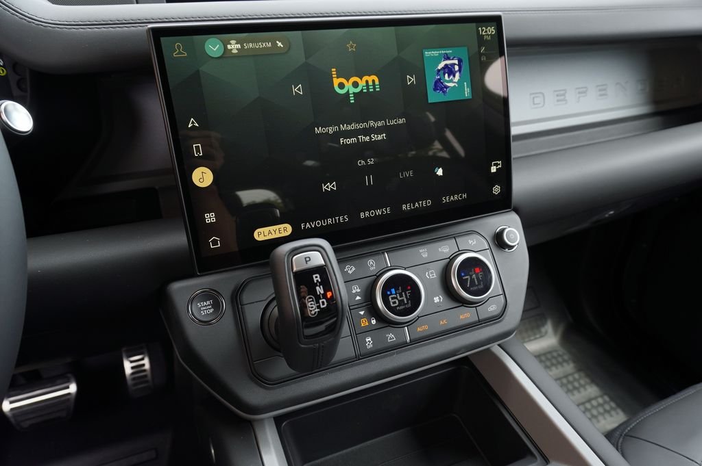 New 2026 Santorini Black Land Rover X image 20