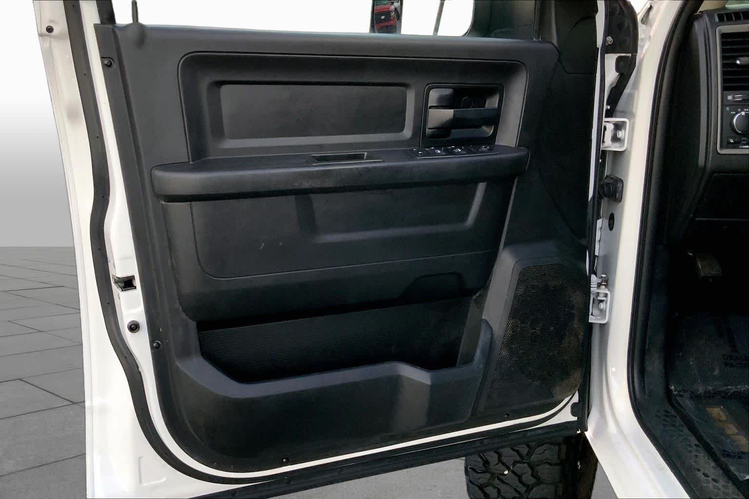Used 2018 Bright White Clearcoat Ram Tradesman image 20